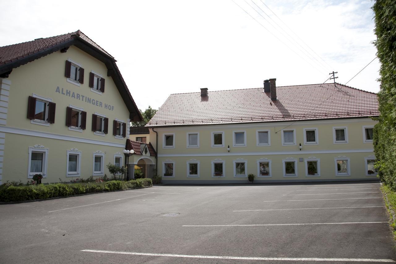 לאונדינג Hotel Alhartinger Hof מראה חיצוני תמונה